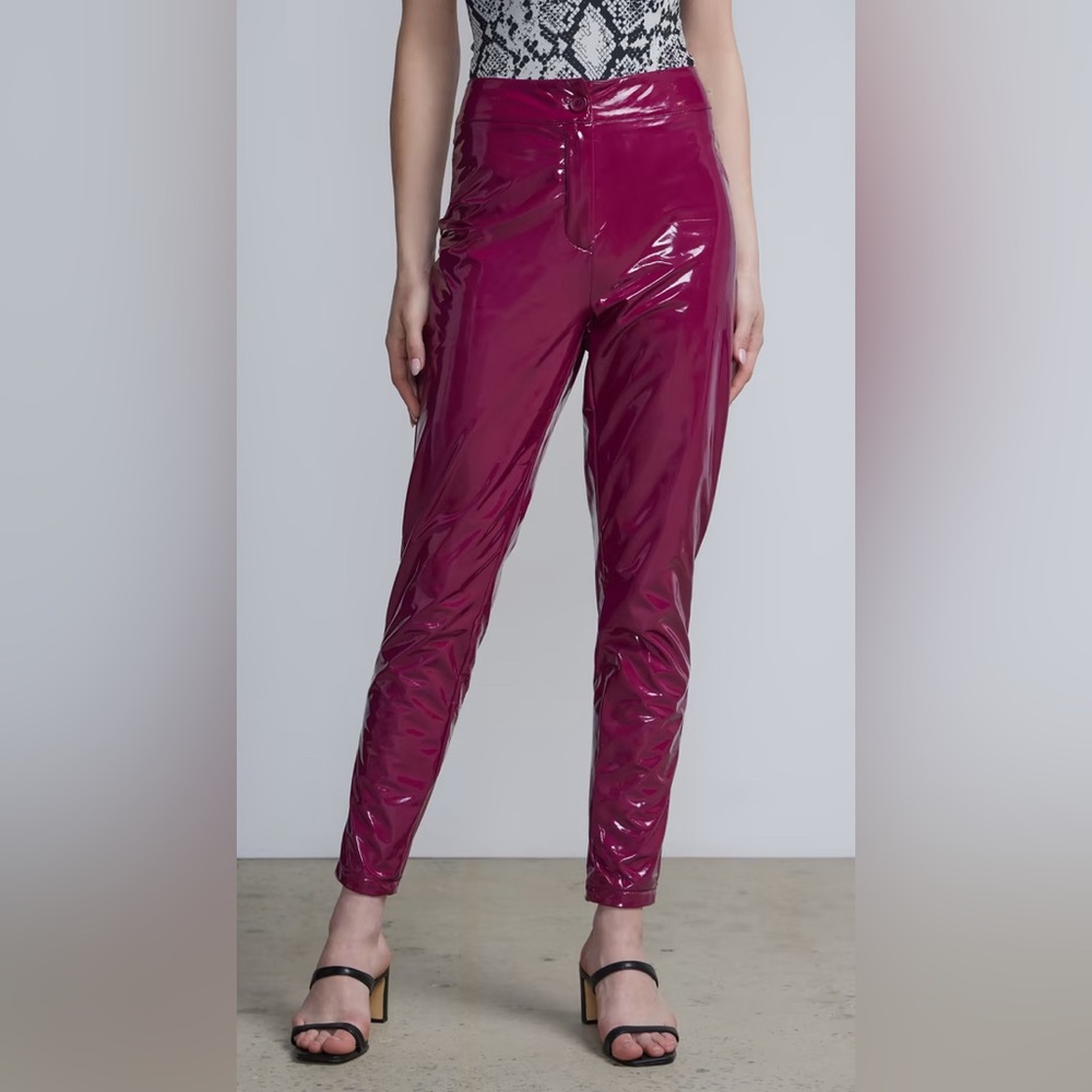 NY&C high shine faux leather - NWT -large - Picture 3 of 3